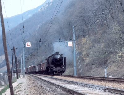 {short description of image}